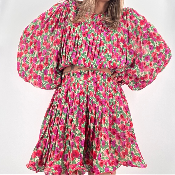 Endless Rose Floral Pleated Skirt Set in Magenta Sizes Xs-Large - Picture 2 of 6